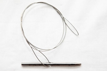 FISH NEEDLE 11cm INOX WITH WIRE